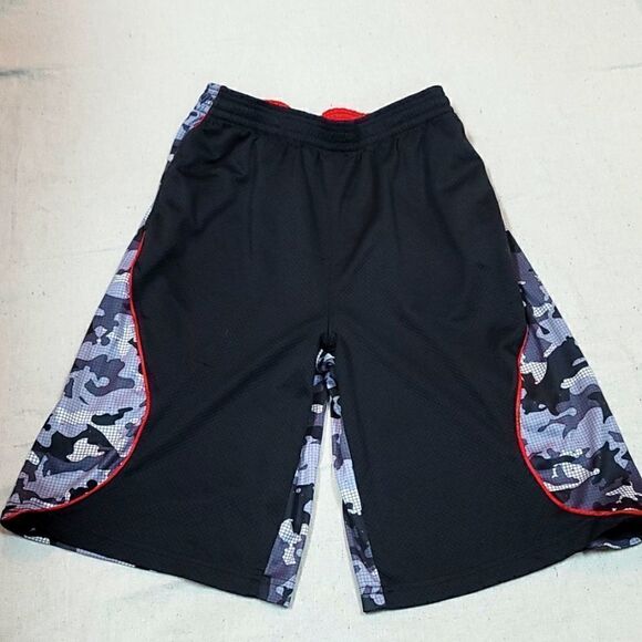 Boys XXL AND1 Basketball Shorts 🏀 - Picture 1 of 10